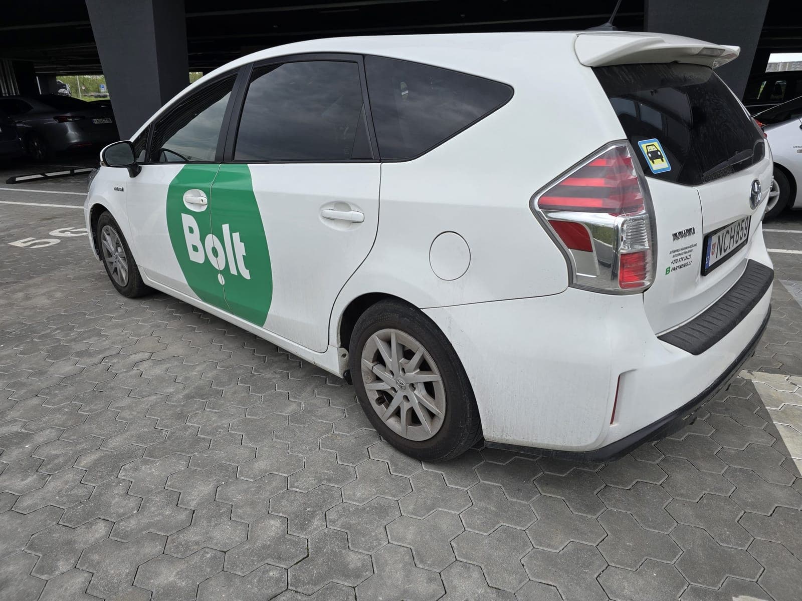 Toyota Prius+ 2015 — Nuotrauka 4