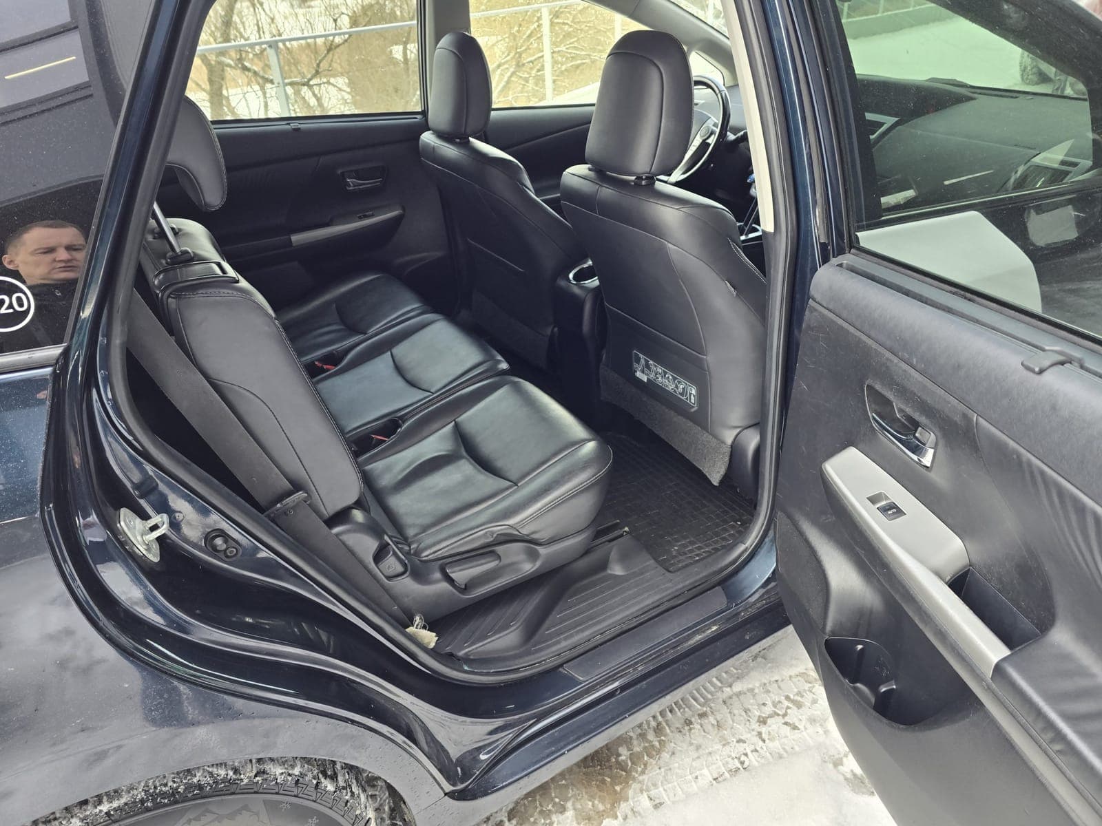 Toyota Prius+ 2017 — Nuotrauka 2