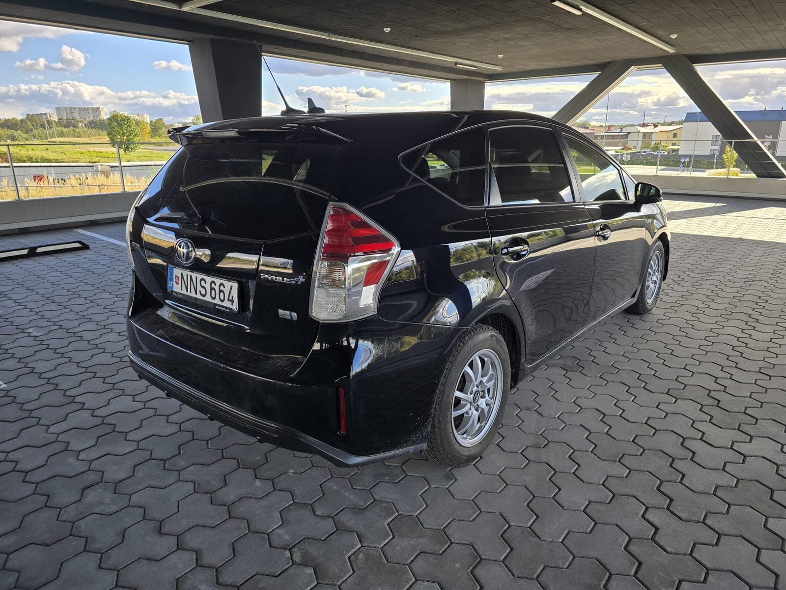 Toyota Prius+ 2018 — Nuotrauka 3