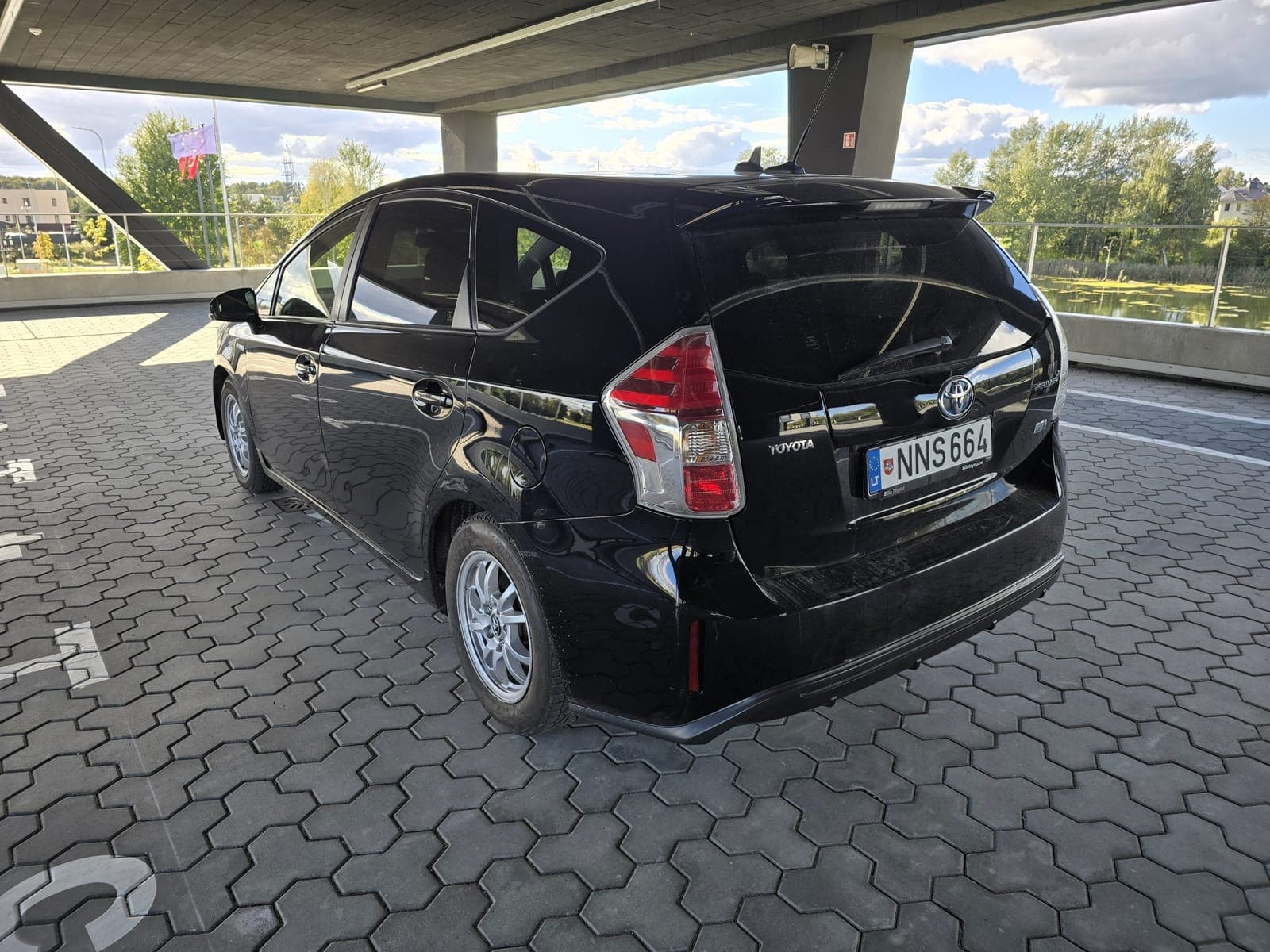 Toyota Prius+ 2018 — Nuotrauka 4