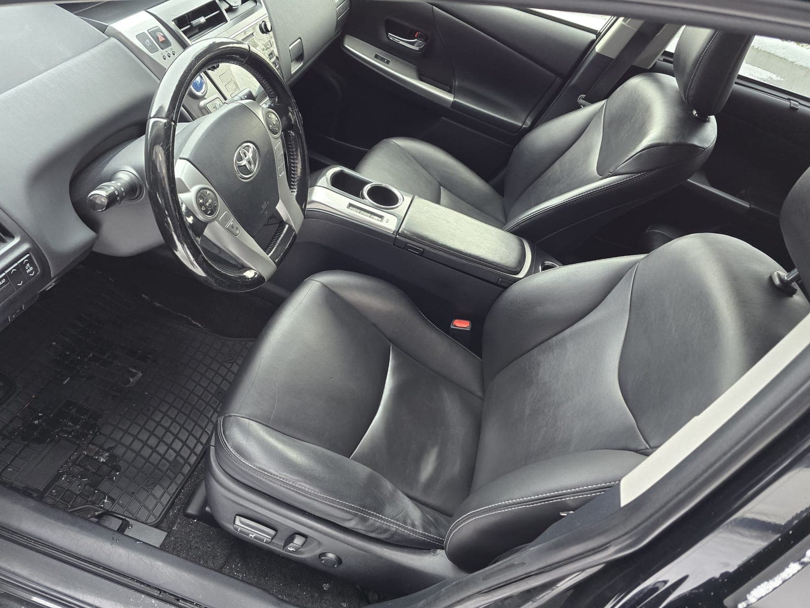 Toyota Prius+ 2018 — Nuotrauka 6