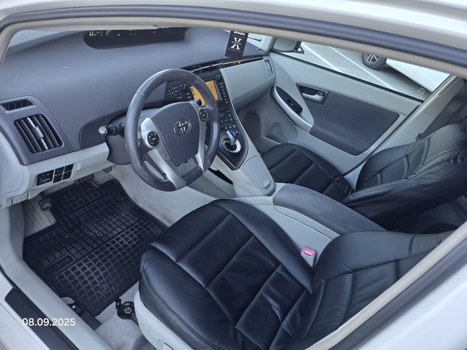 Toyota Prius 2010 — Nuotrauka 3